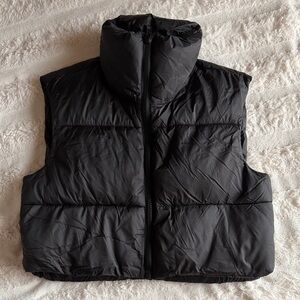 Black Cropped Puffer Vest